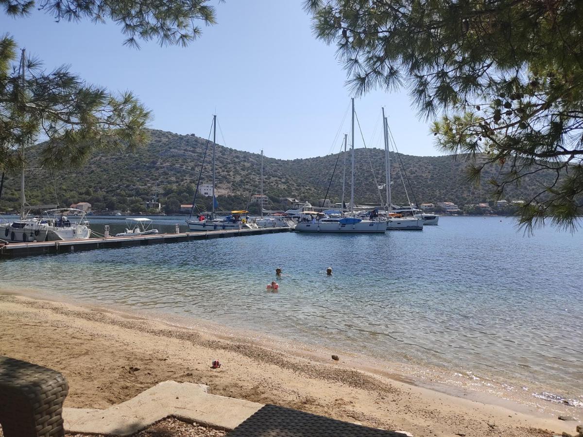 Apartman Portorus Lastovo エクステリア 写真
